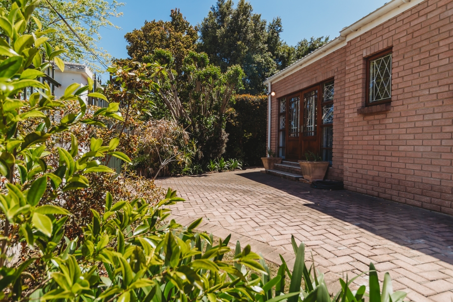 5 Bedroom Property for Sale in Heatherlands Western Cape